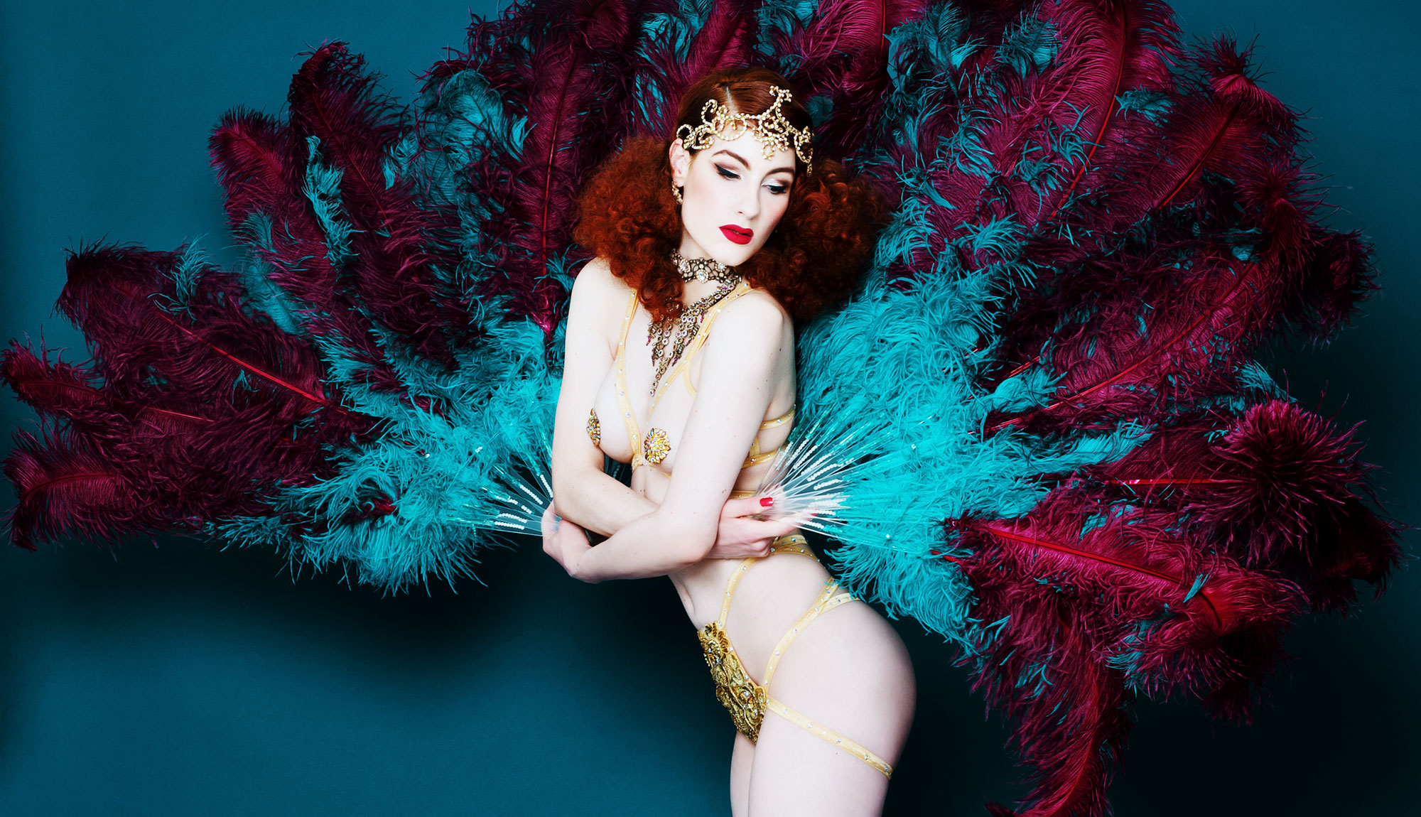 Burlesque-Tänzerin La Rubinia aus Berlin