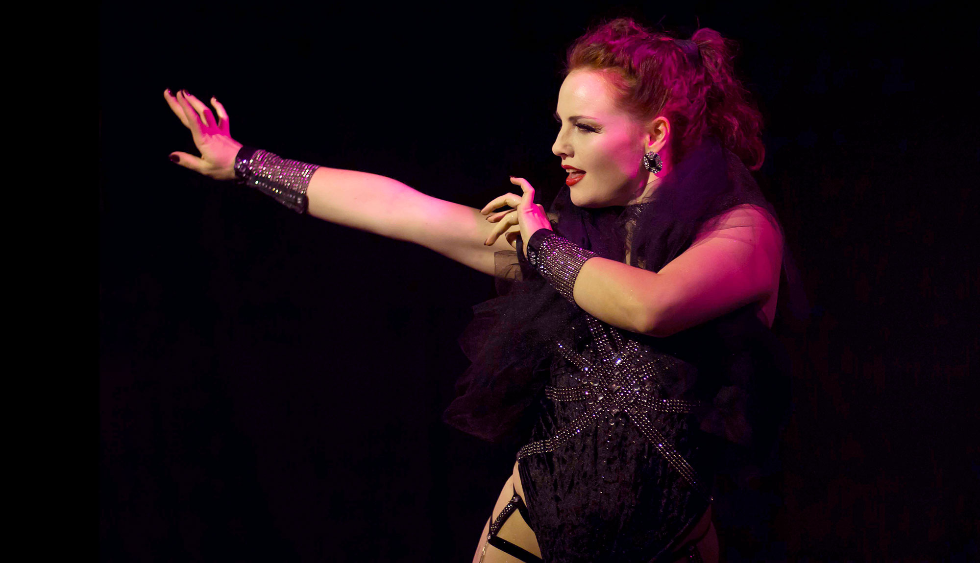 Burlesque-Tänzerin Amber Eve aus Basel